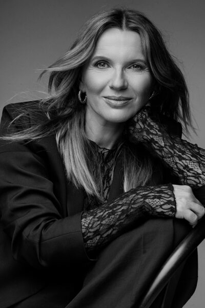 SESJA ZDJĘCIOWA (1-2h) Z OPIEKĄ STYLISTKI