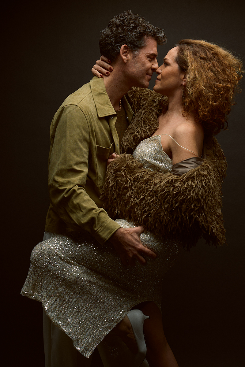 Sesja zdjęciowa zakochanej pary, wykonane w studio fotograficznym w Piasecznie przez fotografke Magdalenę Sobieską