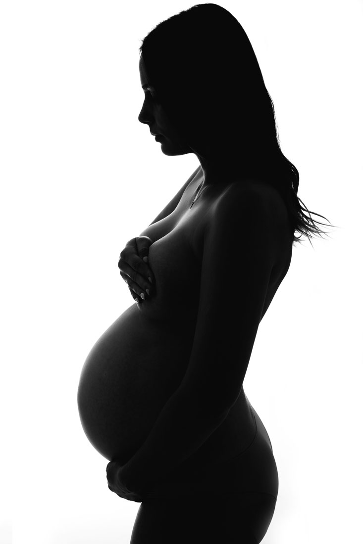 Sesja ciążowa w studio zdjęciowym w Warszawie